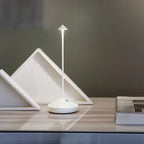 Intelligente Drahtlose LED Tischlampe – Flexibel und Nachhaltig