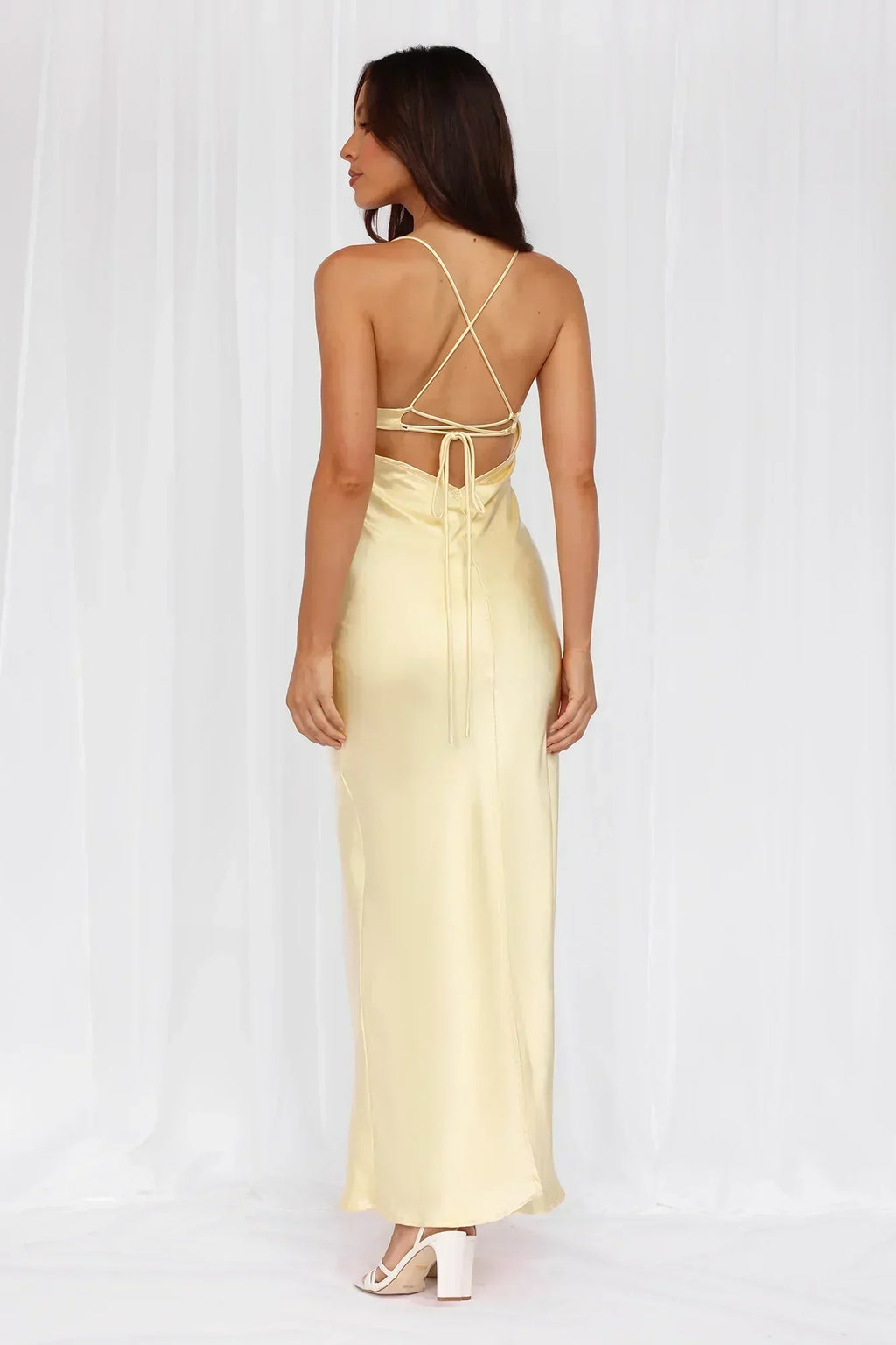 Samara – Satin-Maxikleid