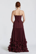Spitzen-Maxikleid mit Falten und Korsett-Schnürung