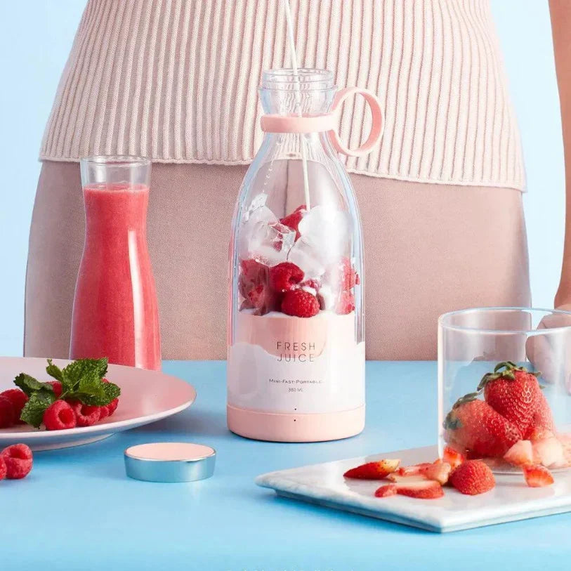SmoothieGo – Kompakter sowie Tragbarer Smoothie-Mixer