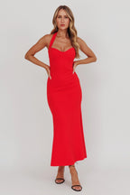 Fire – Satin-Maxikleid mit Neckholder und Kristallen