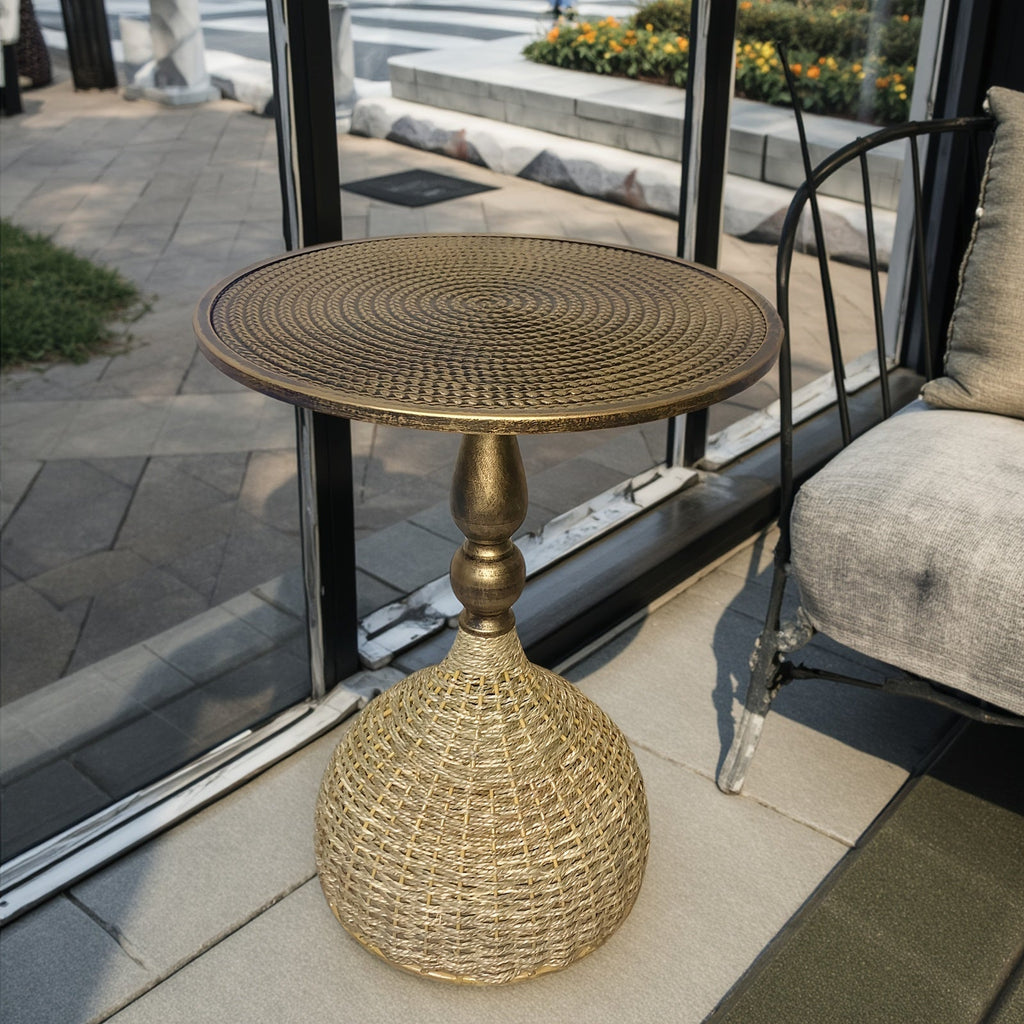 Handgefertigter Wassergras-Couchtisch: Antike Bronzeoptik