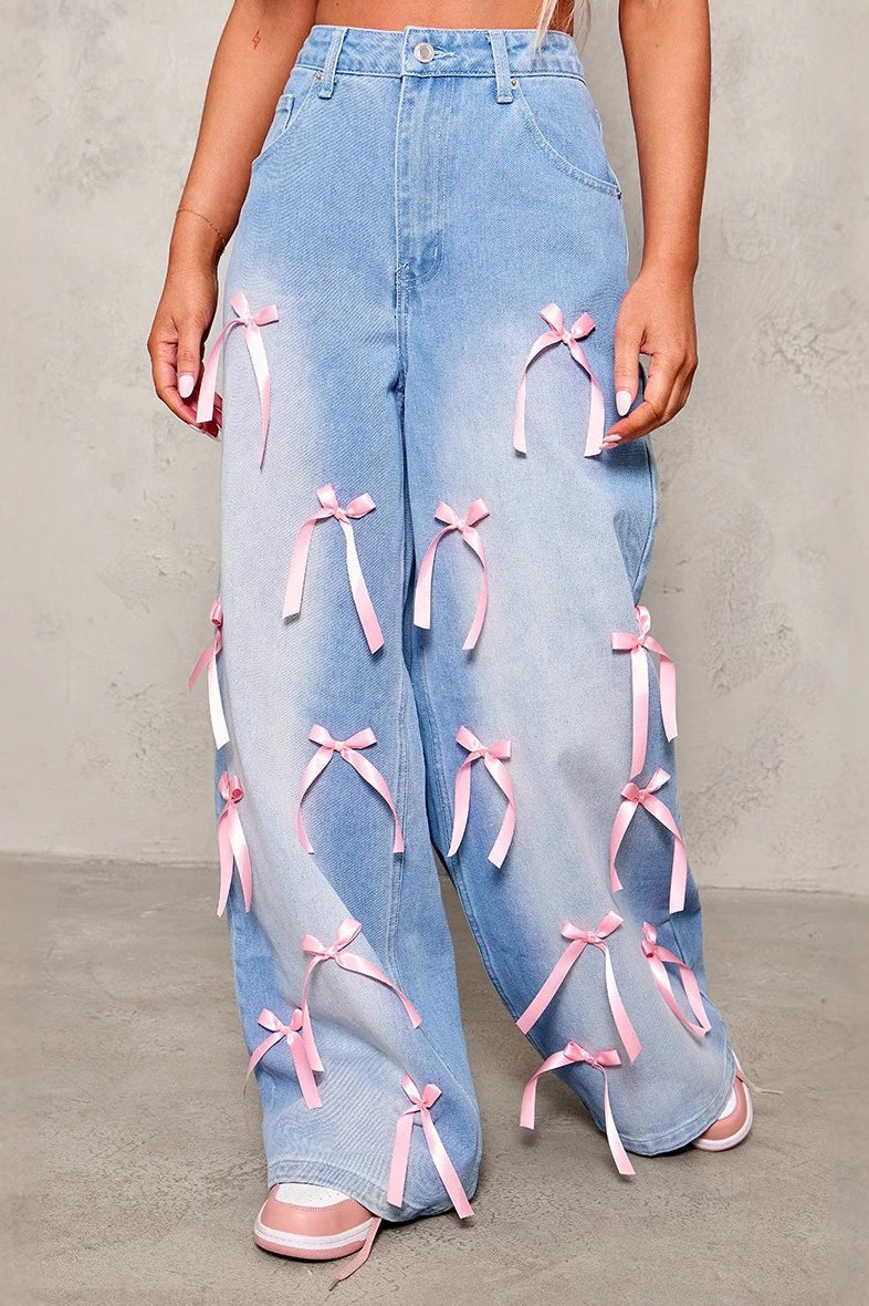 Jeans mit weitem Bein, hoher Taille und Schleifendetail in Blau