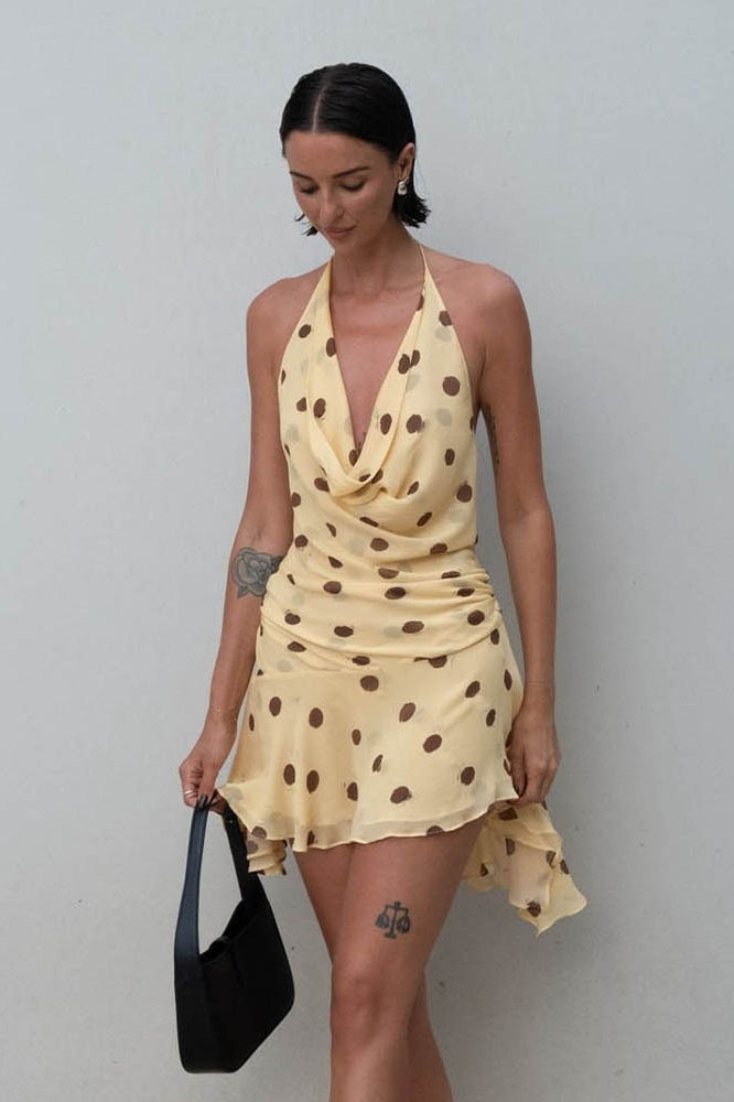Rückenfreies Minikleid mit Neckholder und Punktemuster in Gelb
