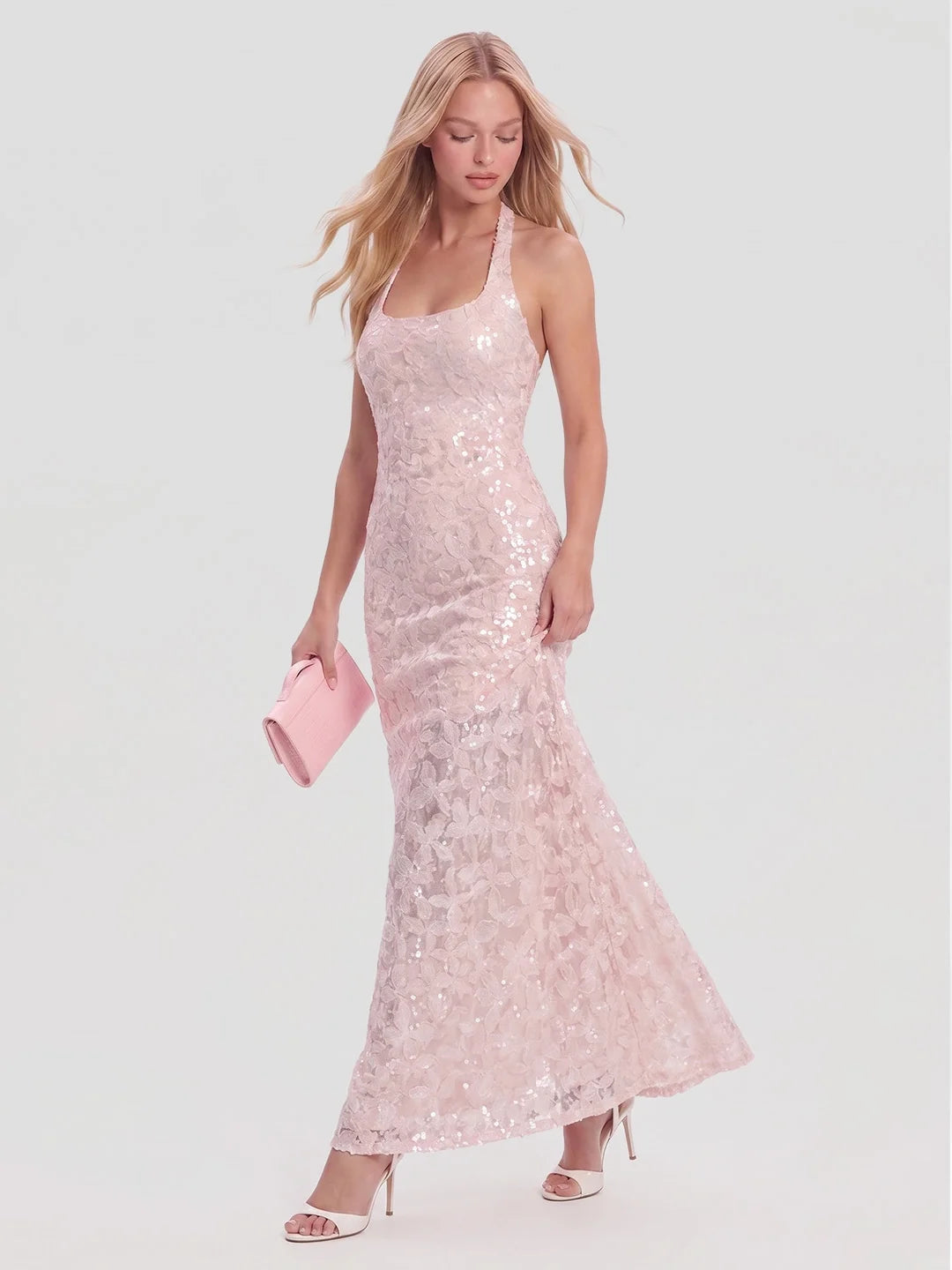 Figurbetontes Maxikleid mit Neckholder und offenem Rücken