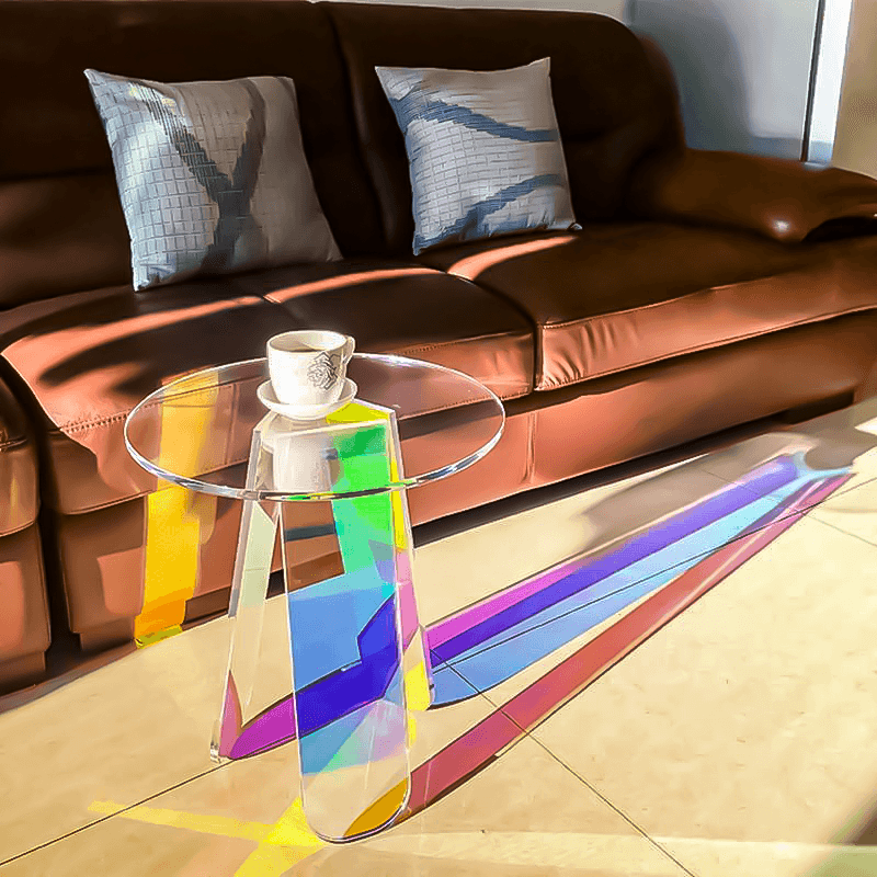 Prisma Tisch: Kreativer Couchtisch für modernes Wohnen