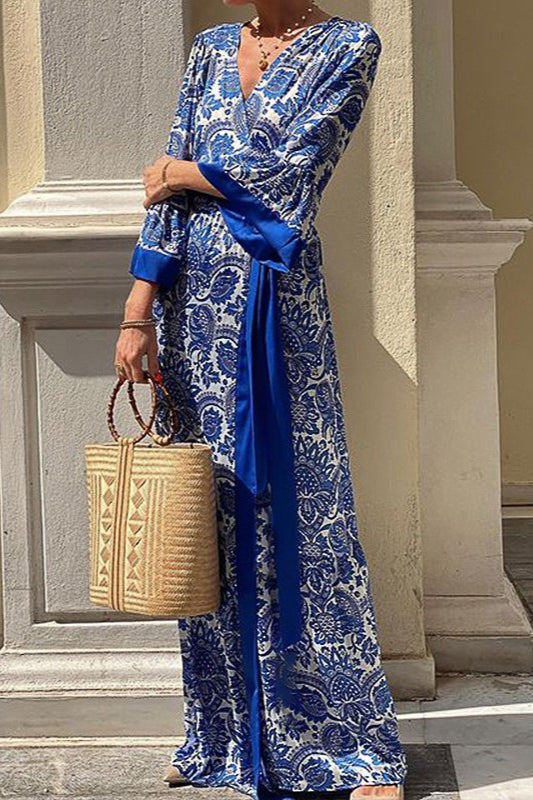 Maxikleid mit Blumenmuster in Blau