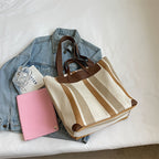 MetroStripe Lässig Tote – Funktionalität und Design