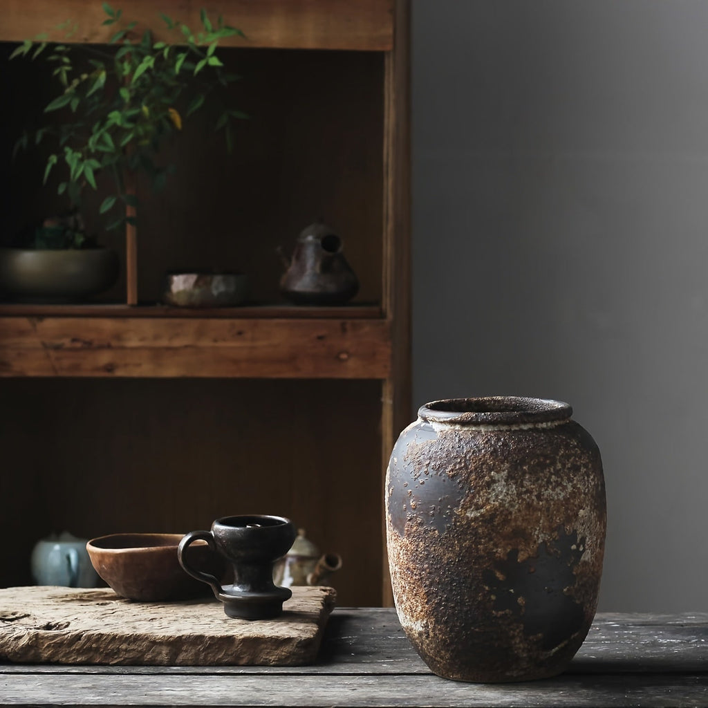 Rustikale Keramikvase – Ideal für Eine Zeitlose Atmosphäre in deinem Zuhause