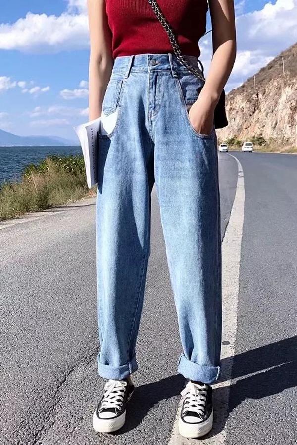 High-Waist Loose-Fit-Jeans mit Farbblock-Design und aufgesetzten Taschen
