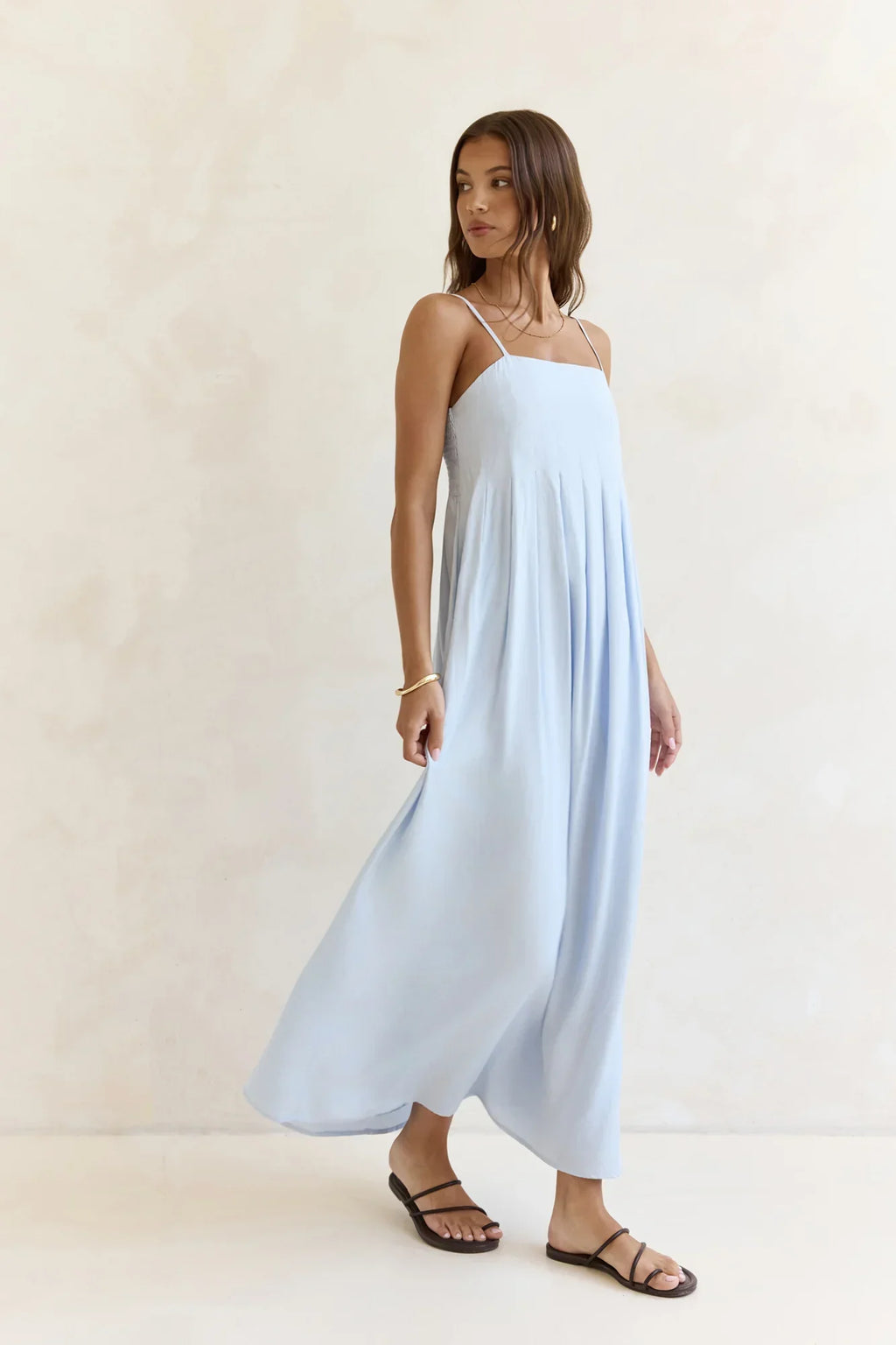 Highrise – Maxikleid mit Falten