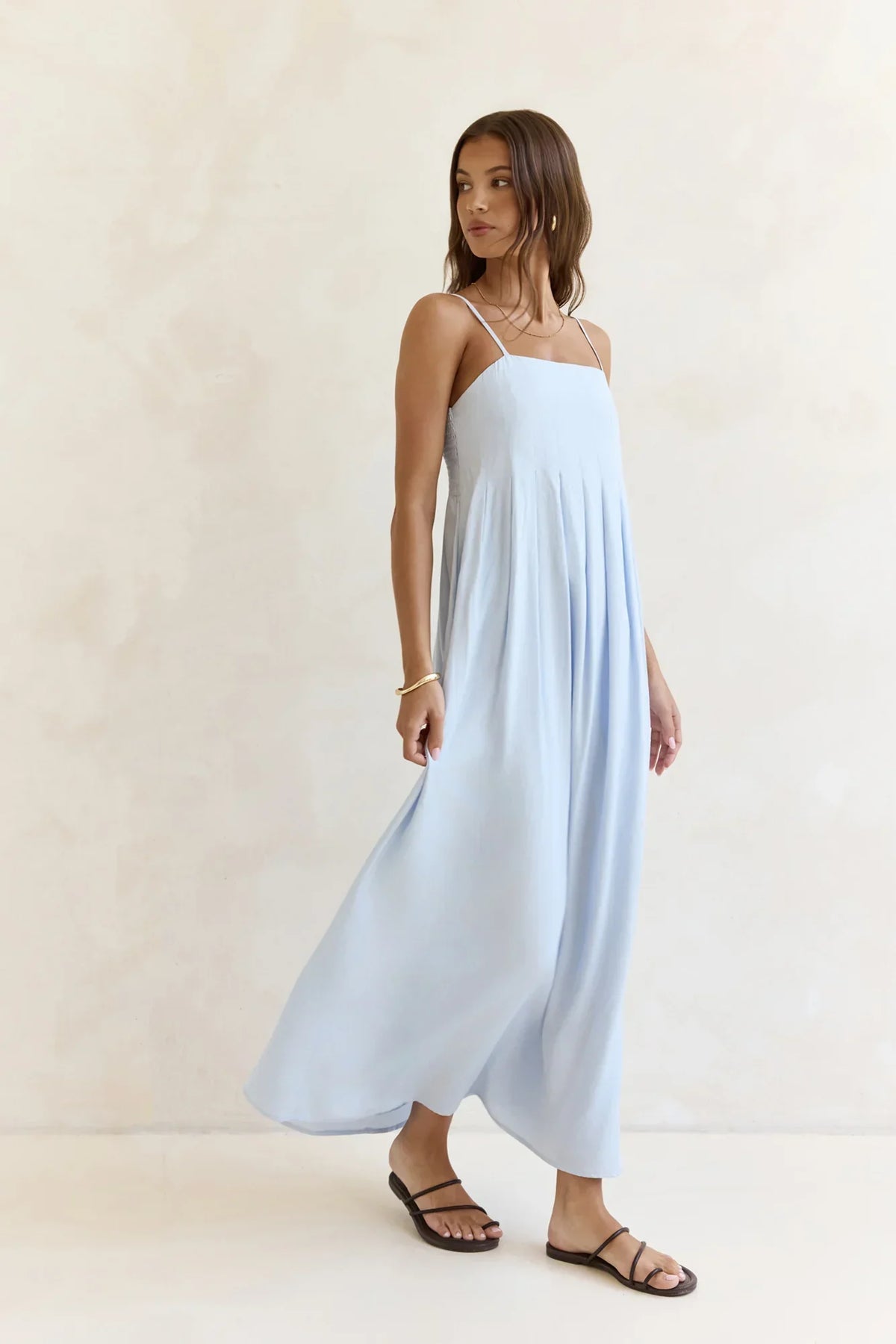 Highrise – Maxikleid mit Falten