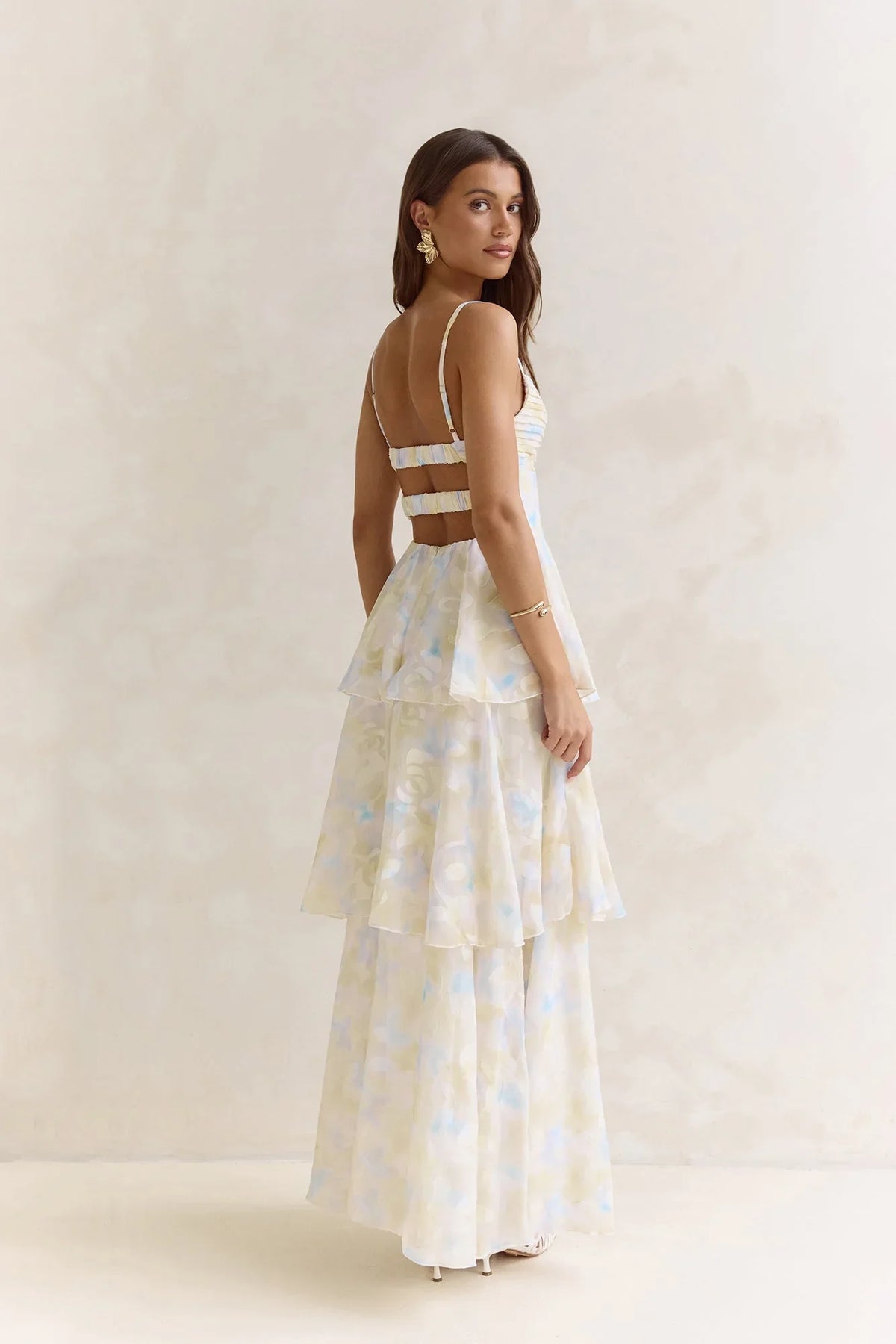 Sweet – Maxikleid mit offenem Rücken und Volants
