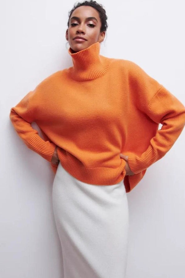 Locker geschnittener Pullover in Weiß