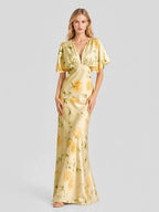 Satin-Maxikleid mit Flügelärmeln und Blumenmuster