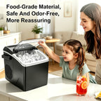 Tragbare Eiswürfelmaschine mit Selbstreinigungsfunktion sowie zwei Eiswürfelgrößen