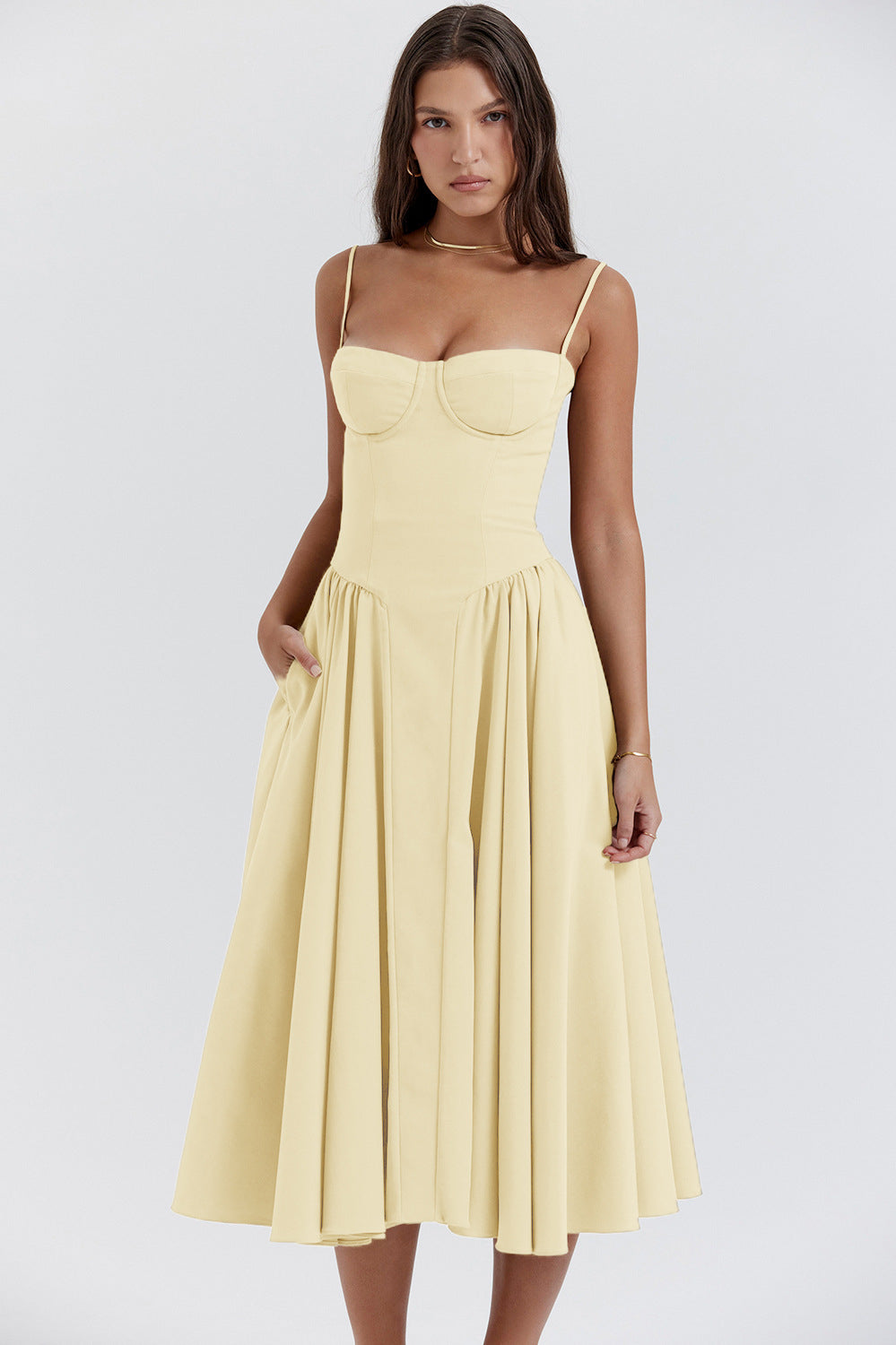 Figurbetontes Midikleid in Marineblau