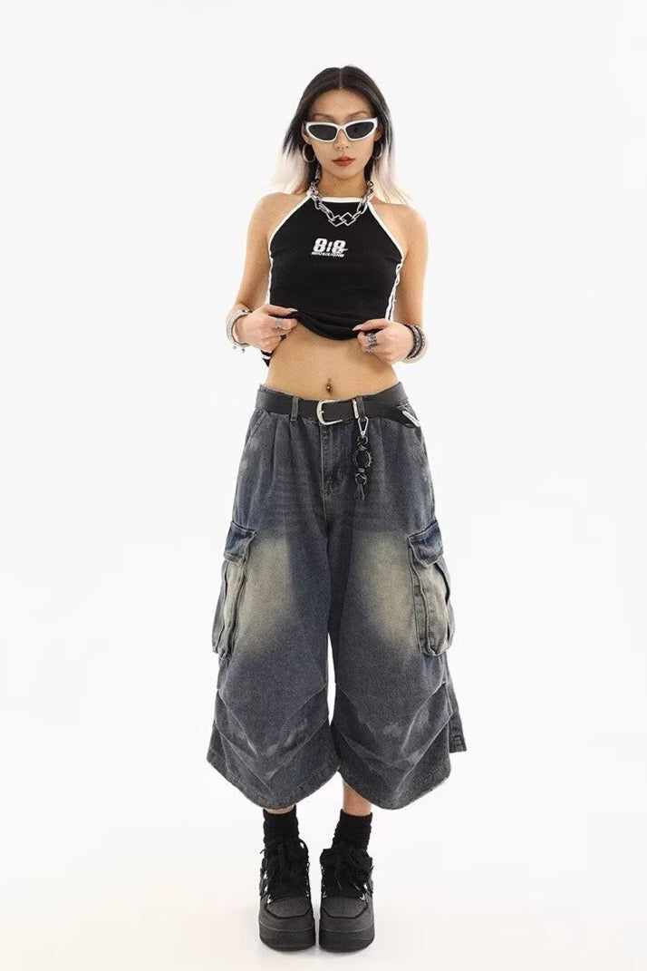 Jeans mit kurzem Schnitt in Blau
