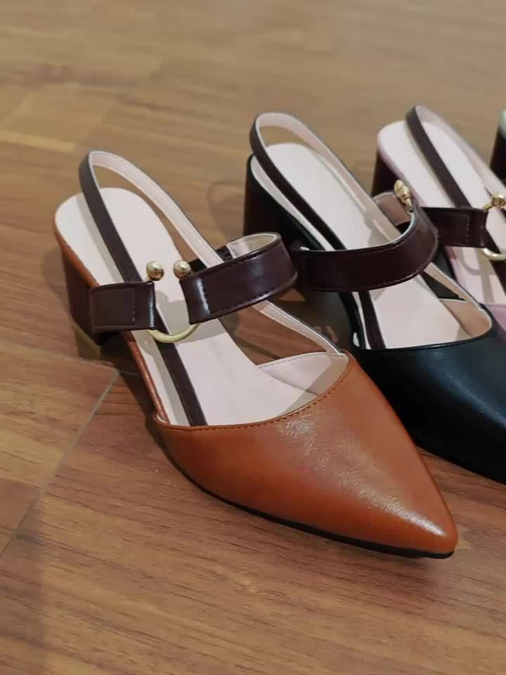 Schicke & Bequeme Sandalen Damen - Klassisch inklusive einem Twist