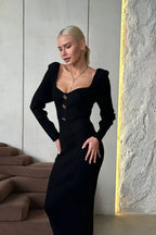 Figurbetontes Midikleid mit hoher Taille und Strickstruktur