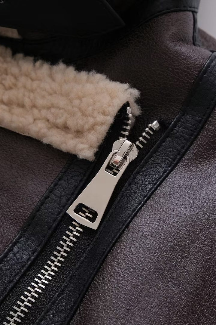Jacke mit Reißverschluss in Braun