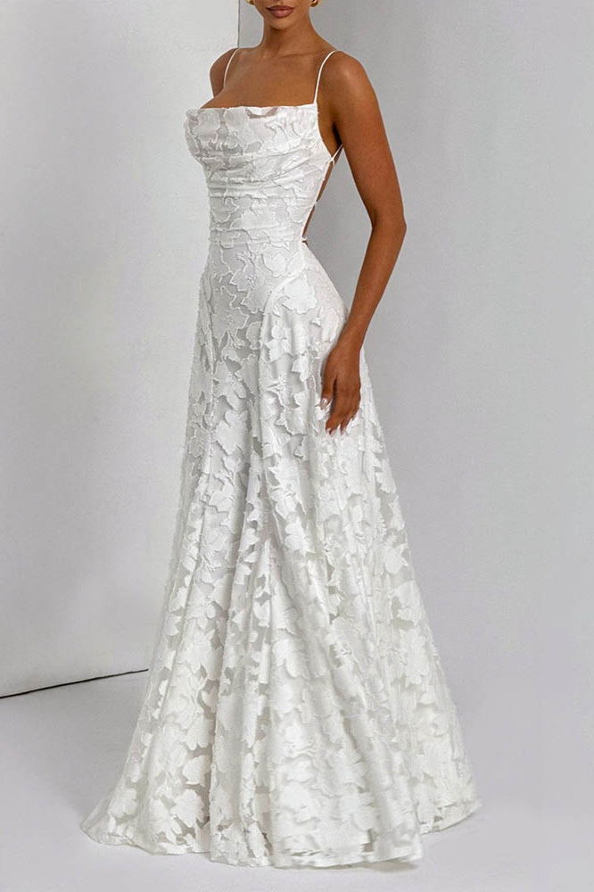 Rückenfreies Maxikleid in Weiß