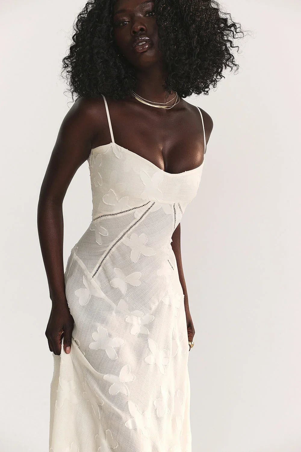 Damen Maxikleid mit Blumenapplikationen und Spaghettiträgern