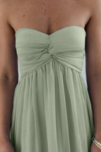 Schulterfreies Maxikleid