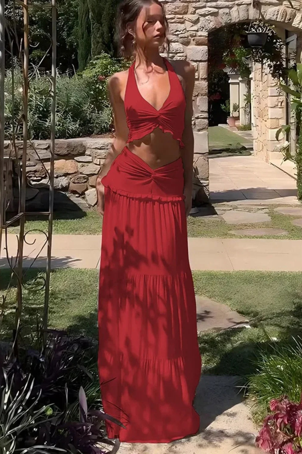 Ärmelloses Kleid mit Neckholder in Schwarz