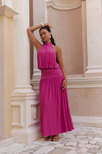 Camellia – Maxikleid mit Neckholder und Mesh-Akzenten