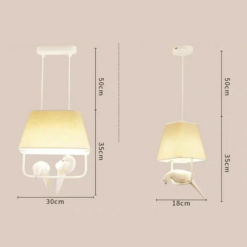 Hängelampe mit Vogel sowie Leinen-Schirm – Stimmungsvolles und Einzigartiges Design