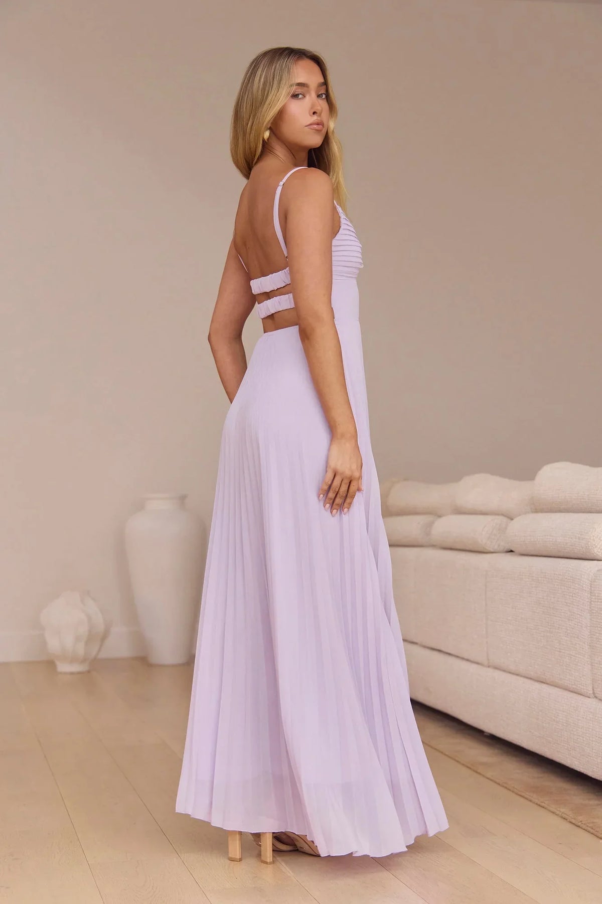 Better – Chiffon-Maxikleid mit offenem Rücken und Falten