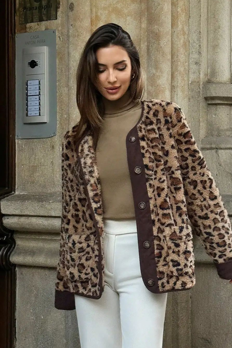 Locker geschnittener Mantel mit Leopardenmuster