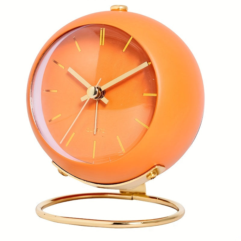 Nordic Silent Desk Clock: Leuchtende Zeiger & Metallrahmen