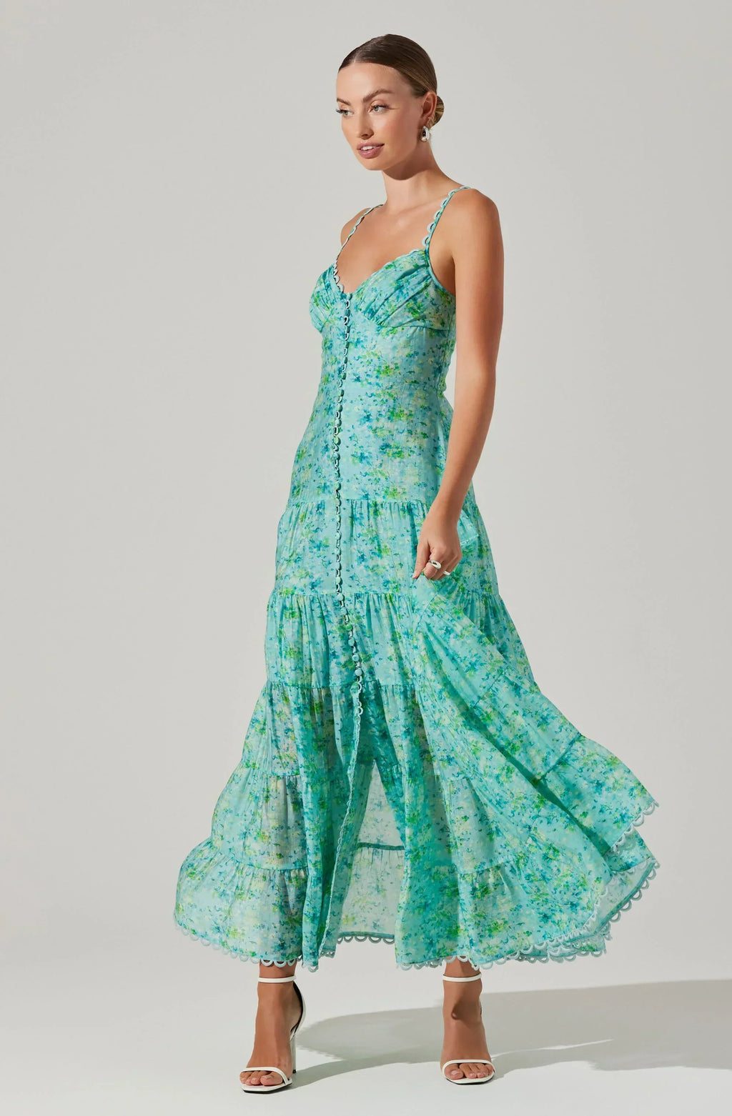Tazia – Maxikleid mit Volants und Smok-Einsatz