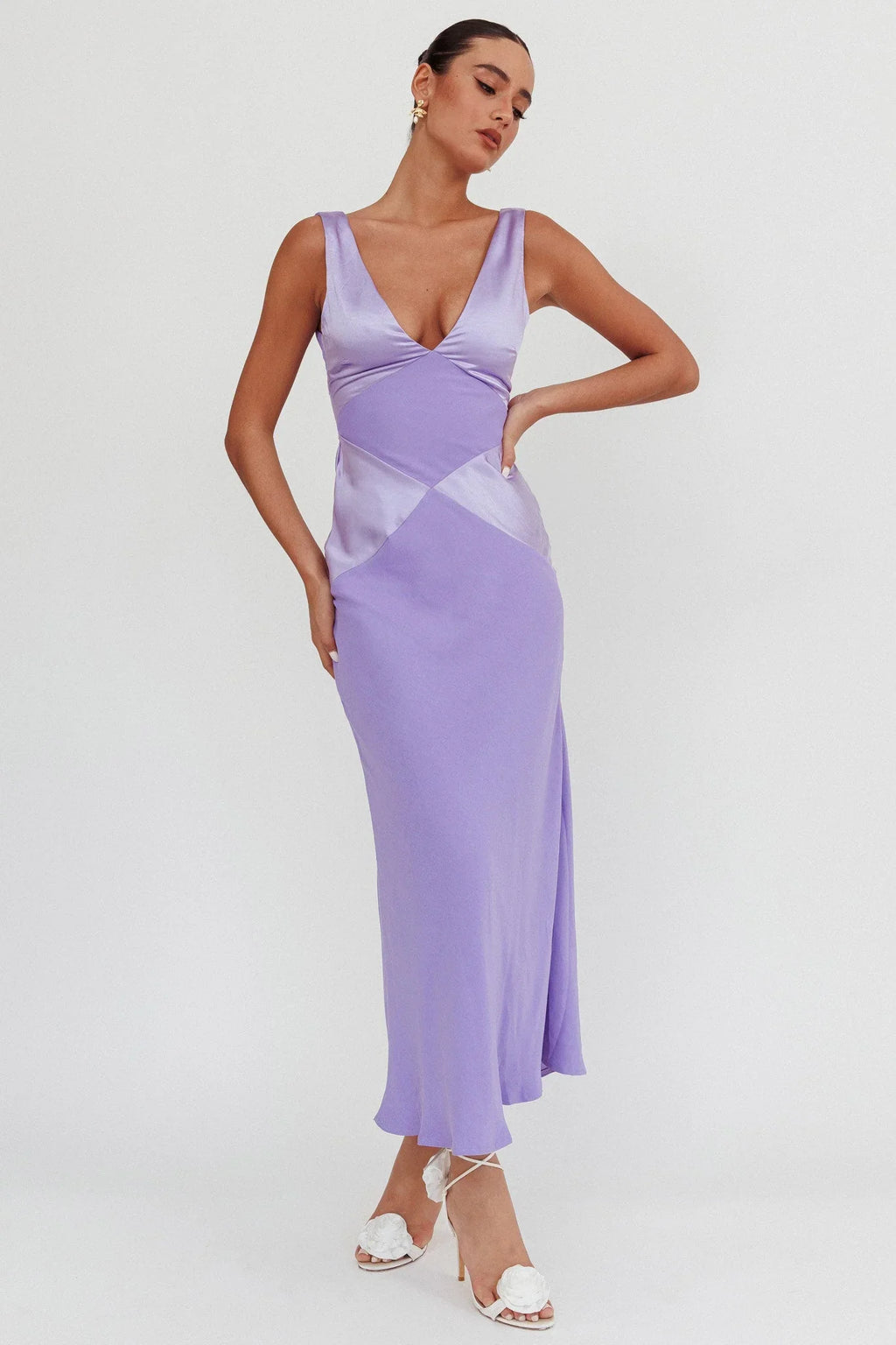 Soul – Satin-Maxikleid mit V-Ausschnitt