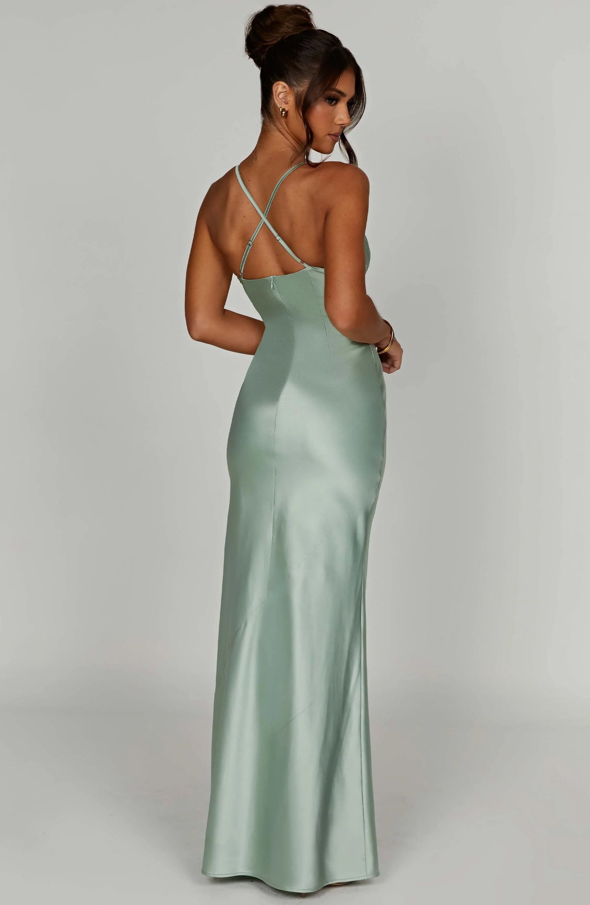 Miriam – Satin-Maxikleid mit Neckholder und Falten