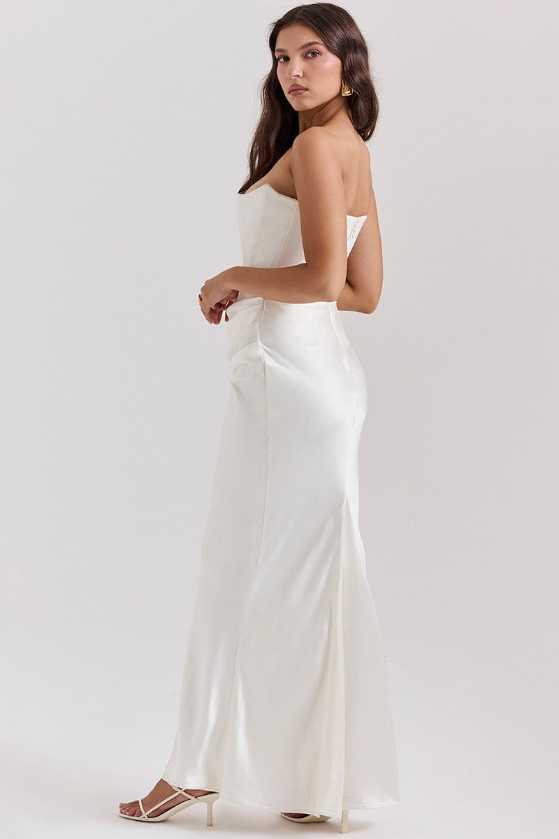 Trägerloses Maxikleid in Grün