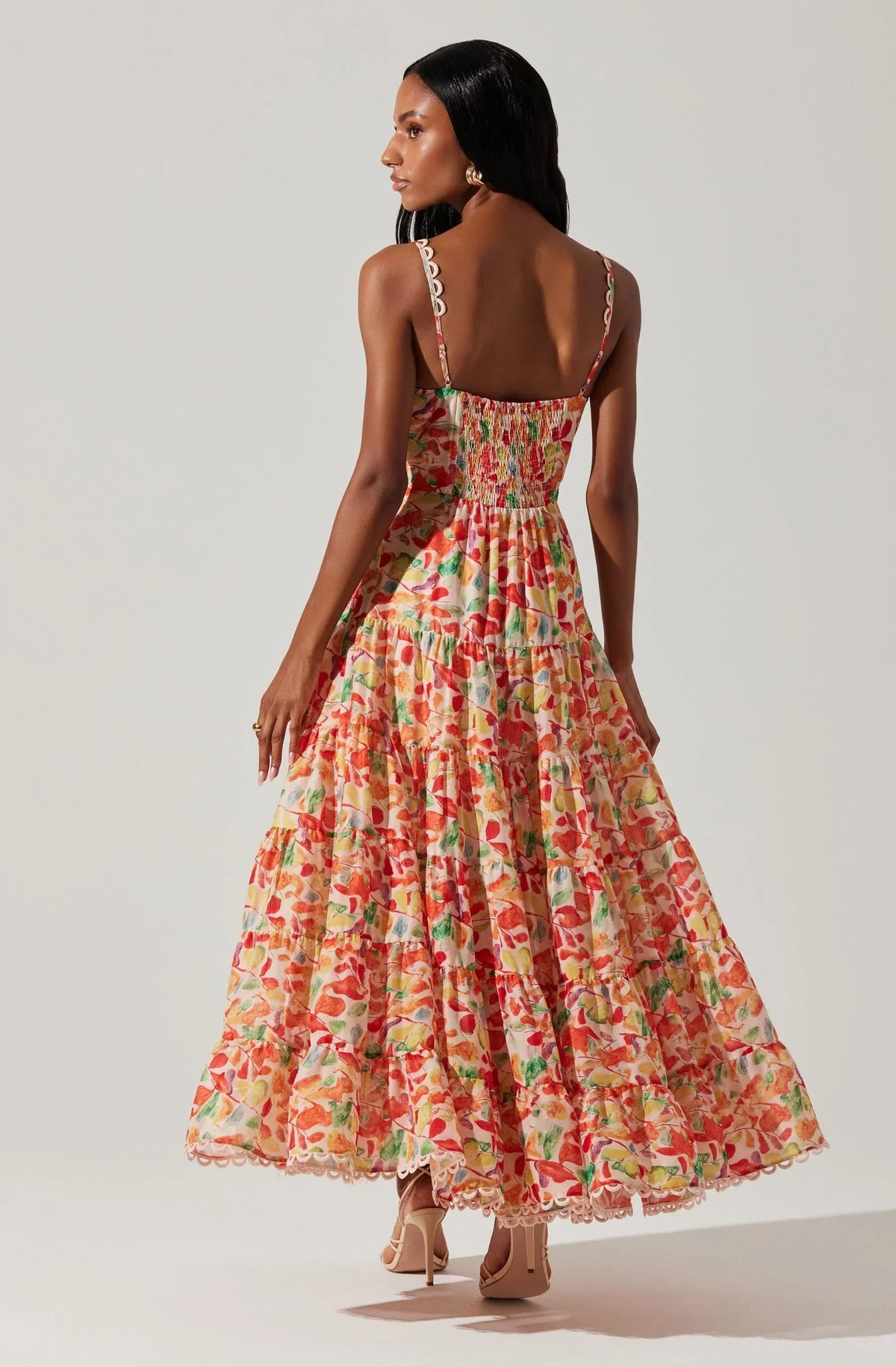 Tazia – Maxikleid mit Volants und Smok-Einsatz