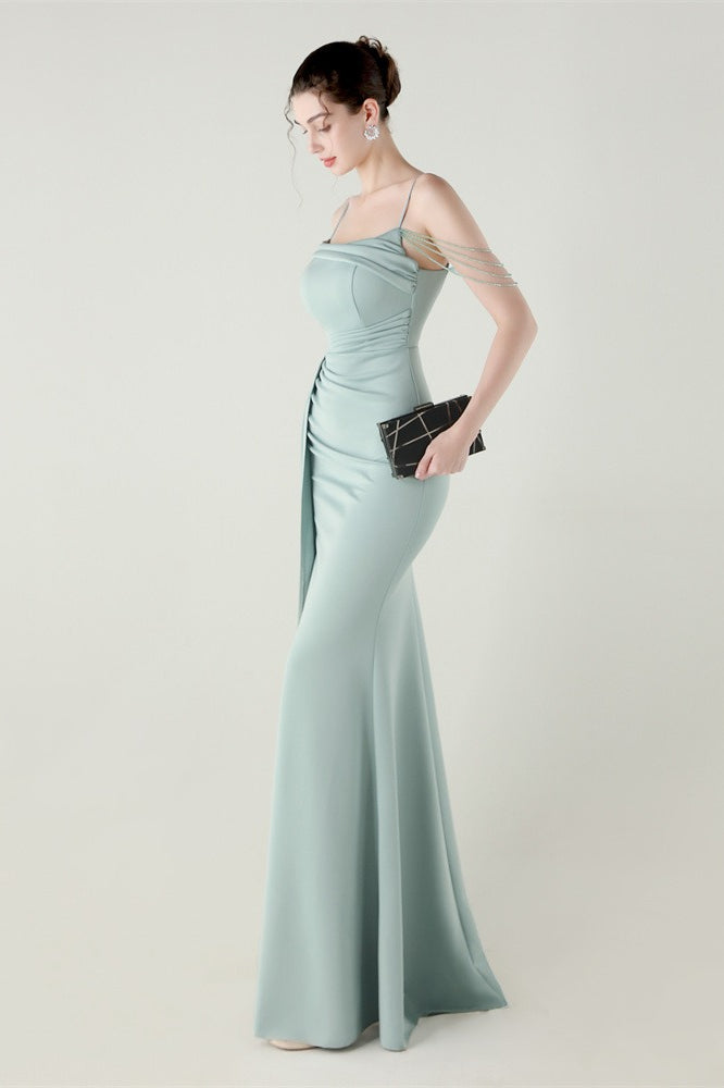 Kleid mit Meerjungfrau-Silhouette und Satinoptik