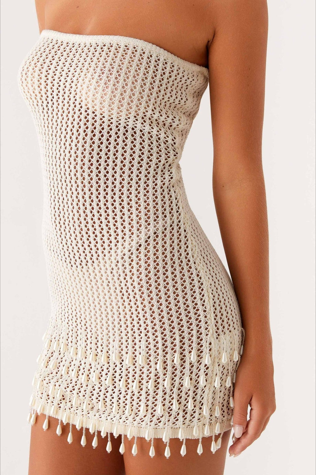 Trägerloses Minikleid mit Strickstruktur