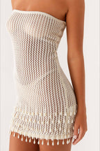 Trägerloses Minikleid mit Strickstruktur