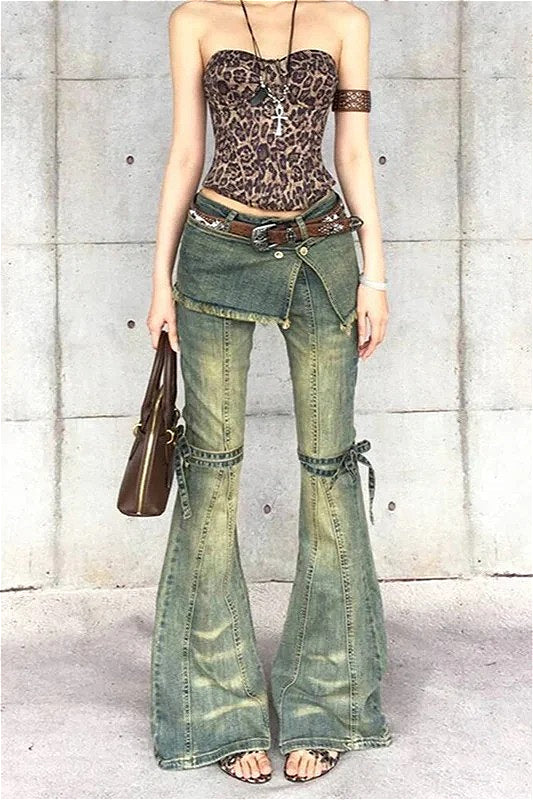 Bootcut-Jeans mit hoher Taille im Used-Look in Blau