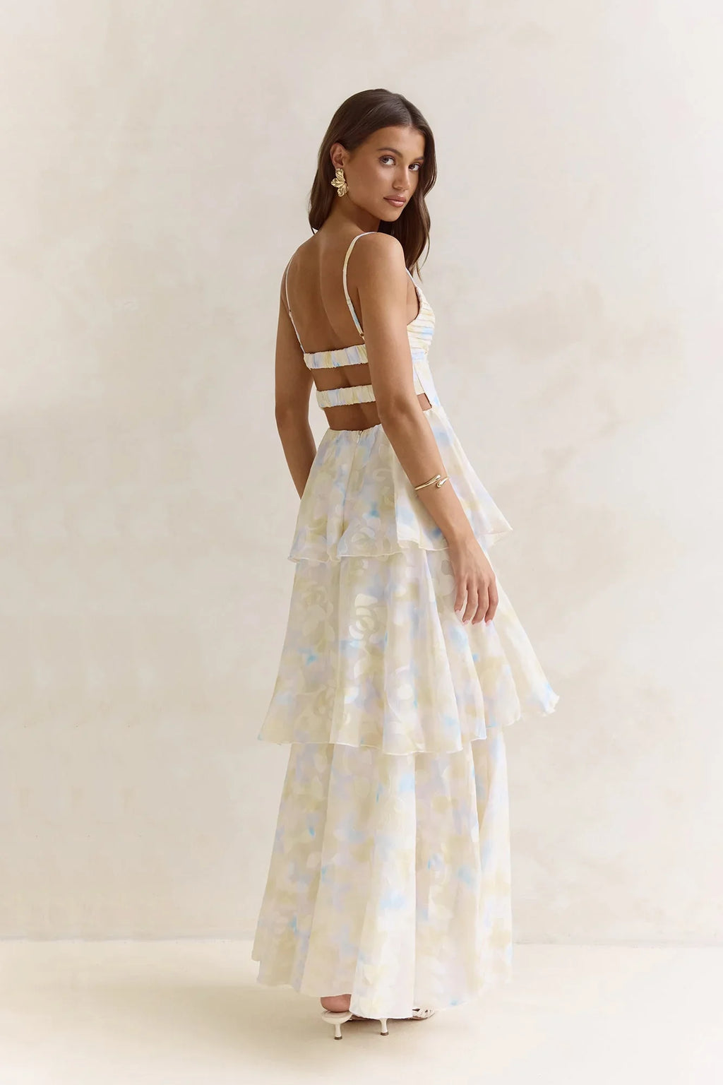 Sweet – Maxikleid mit offenem Rücken und Volants