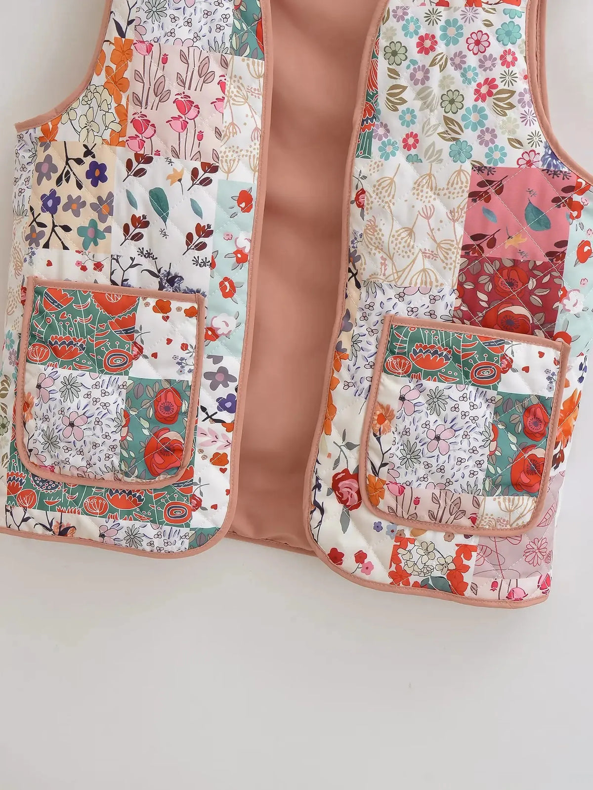 Weste mit Blumenmuster und Patchwork