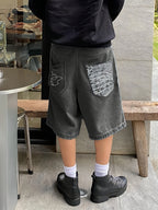 Lässige Bermuda-Denim-Shorts – Lockere Passform inklusive Stilvollen Blumenstickereien