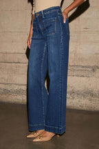 Jeans mit weitem Bein und hoher Taille in Schwarz