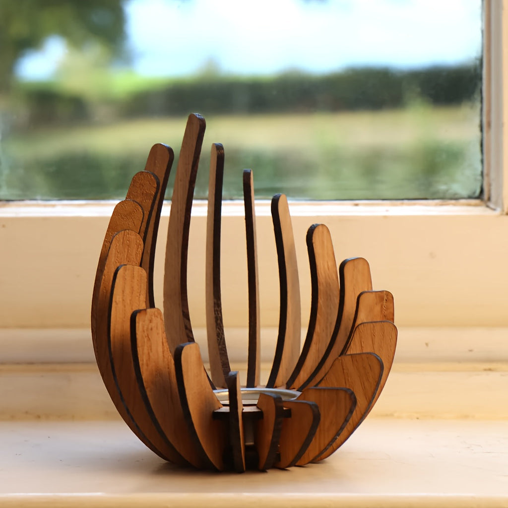 Boho Lotus Kerzenhalter – Handgefertigtes Schichtdesign aus Holz