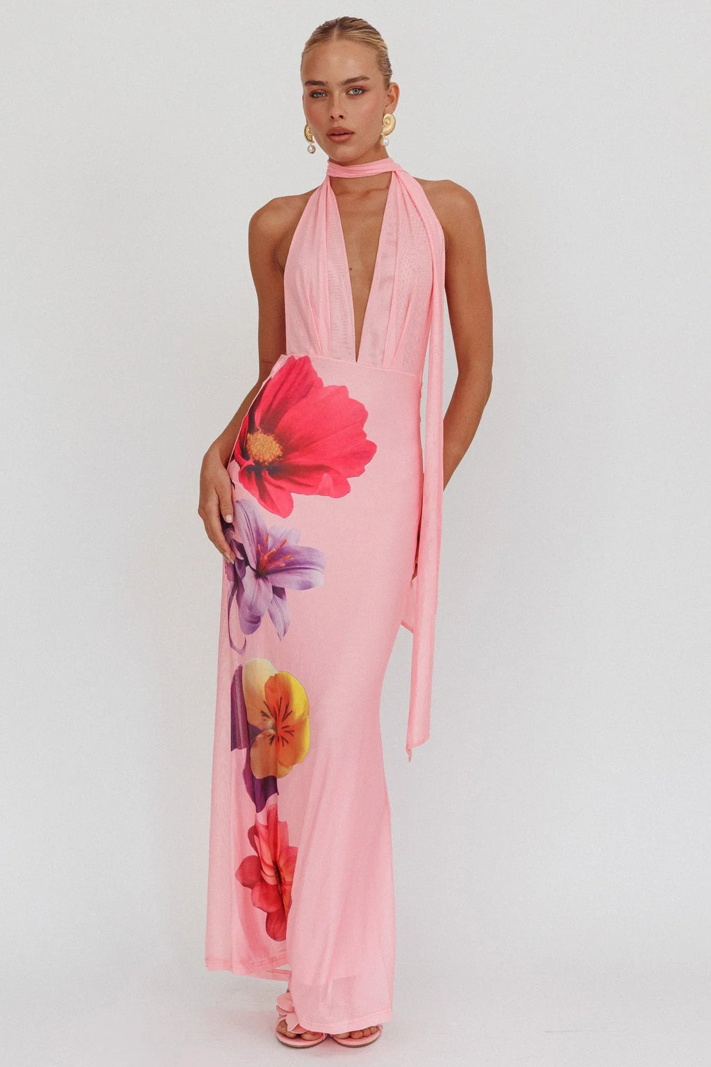 Maxikleid mit Neckholder und offenem Rücken