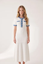 Strick-Maxikleid mit kurzen Ärmeln